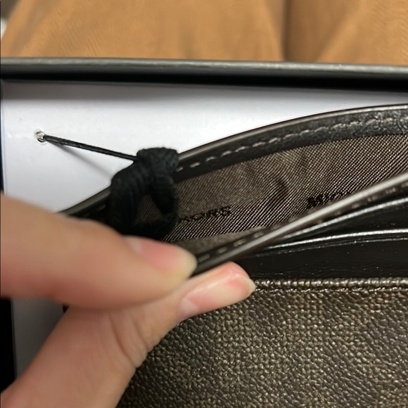 NEW Michael Kors Brown Leather Card Holder - Picture 3 of 6
